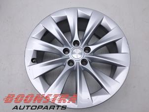 Begagnade Hjul Tesla Model S 90D Pris € 154,95 Marginaltabell erbjuds av Boonstra Autoparts