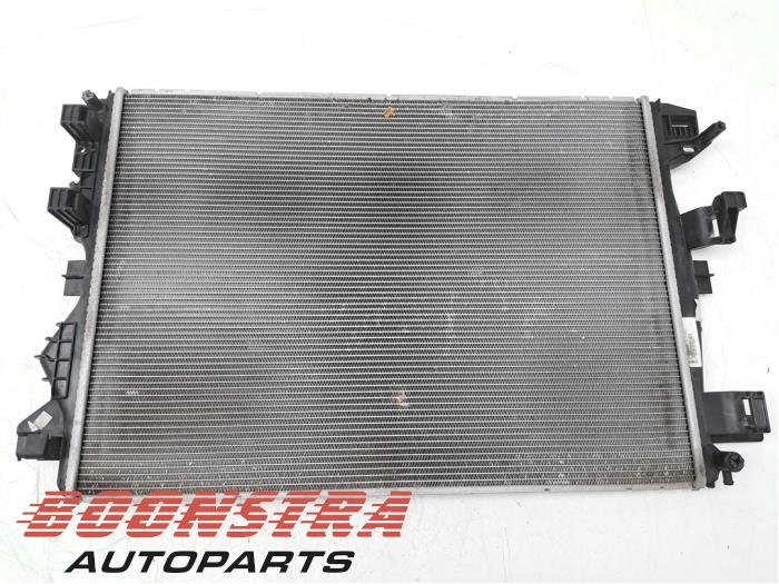 Kylare från en Jeep Compass II (MP) 1.3 4XE 240 16V 4x4 2023