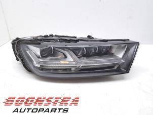 Gebruikte Koplamp rechts Audi Q7 (4MB/4MG) 3.0 TDI V6 24V Prijs € 549,95 Margeregeling aangeboden door Boonstra Autoparts