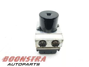 Gebruikte ABS Pomp Dodge Ram 1500 Crew Cab (DS/DJ/D2) 5.7 V8 Hemi 2500 4x4 Prijs € 211,69 Inclusief btw aangeboden door Boonstra Autoparts