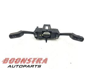 Begagnade Spak, rattstång Seat Ibiza V (KJB) 1.0 TSI 12V Pris € 39,95 Marginaltabell erbjuds av Boonstra Autoparts