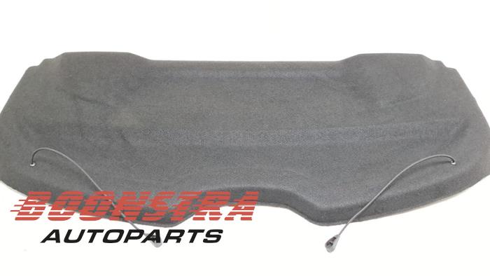 Pólka tylna z Peugeot 208 I (CA/CC/CK/CL) 1.0 Vti 12V PureTech 2013