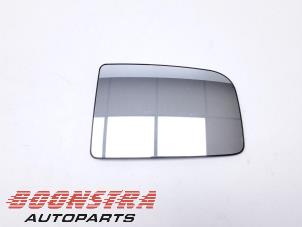 Używane Szyba lusterka lewego Mercedes Sprinter 3,5t (910.0/910.1/907.1/907.2) 314 CDI 2.1 D FWD Cena € 30,19 Z VAT oferowane przez Boonstra Autoparts