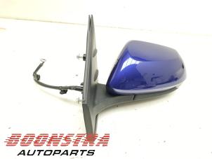 Używane Lusterko zewnetrzne lewe Toyota Yaris IV (P21/PA1/PH1) 1.5 12V Hybrid 115 Cena € 249,00 Procedura marży oferowane przez Boonstra Autoparts