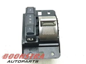 Begagnade Automatisk växelväljare Citroen C3 Aircross II (CG) 1.2 Hybrid 145 Pris € 149,95 Marginaltabell erbjuds av Boonstra Autoparts