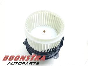 Gebruikte Chaufage Ventilatiemotor Citroen C3 Aircross II (CG) 1.2 Hybrid 145 Prijs € 31,95 Margeregeling aangeboden door Boonstra Autoparts
