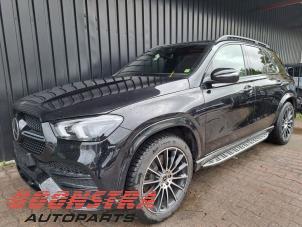 Gebruikte Veerpoot links-voor Mercedes GLE (V167) 400d 2.9 4-Matic Prijs € 995,00 Margeregeling aangeboden door Boonstra Autoparts