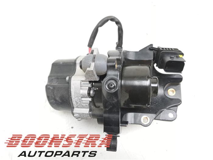 Vakuumpump, bromsservo från en Mercedes-Benz EQC (N293) 400 4-Matic 2021