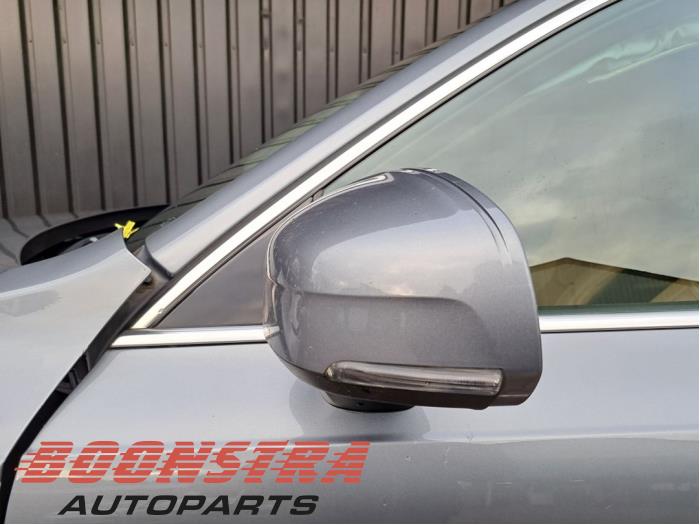 Skärmspegel, vänster från en Volvo XC90 II 2.0 D5 16V AWD 2015