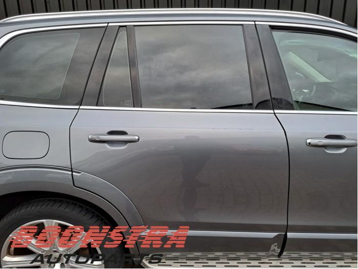 Bakdörr, 4-dörrars, höger från en Volvo XC90 II 2.0 D5 16V AWD 2015