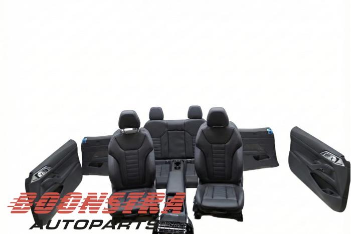 Klädsel, uppsättning (komplett) från en BMW 4 serie (G23) 420i 2.0 TwinPower Turbo 16V 2022