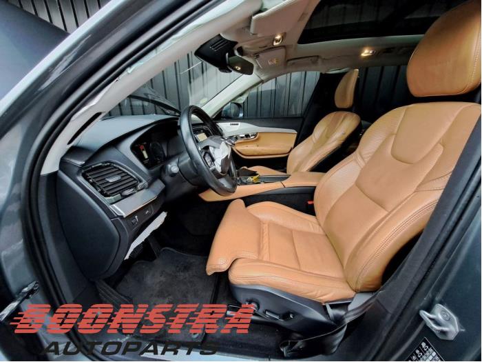 Klädsel, uppsättning (komplett) från en Volvo XC90 II 2.0 D5 16V AWD 2015