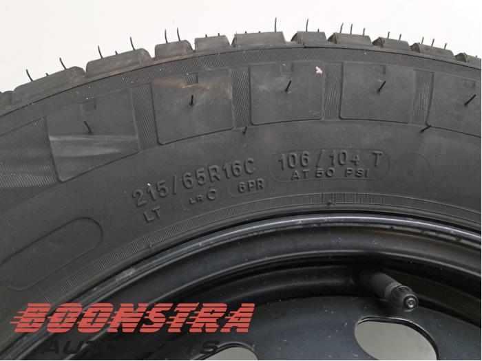 Obrecz + Opona z Renault Trafic (1FL/2FL/3FL/4FL) 2.0 dCi 16V 110 2023