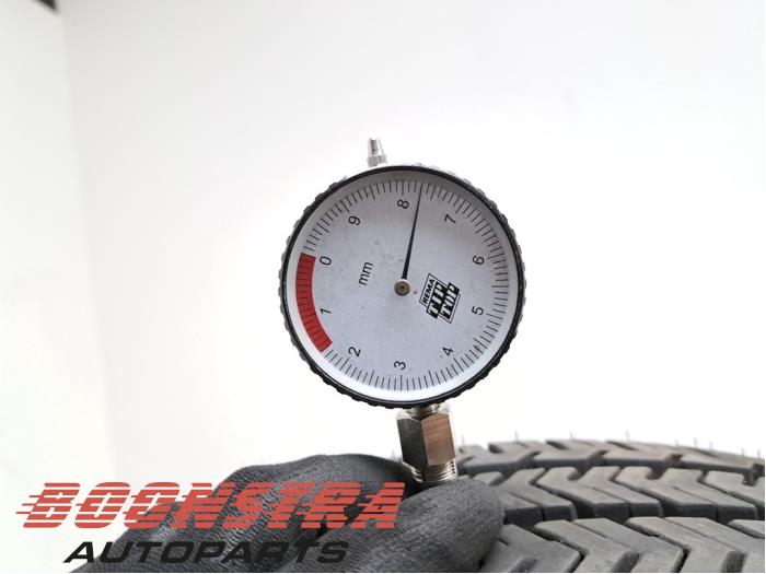 Obrecz + Opona z Renault Trafic (1FL/2FL/3FL/4FL) 2.0 dCi 16V 110 2023