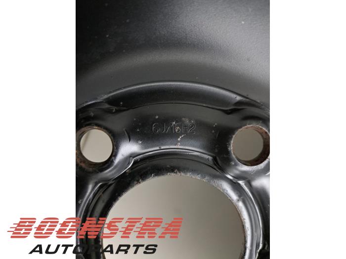 Obrecz + Opona z Renault Trafic (1FL/2FL/3FL/4FL) 2.0 dCi 16V 110 2023