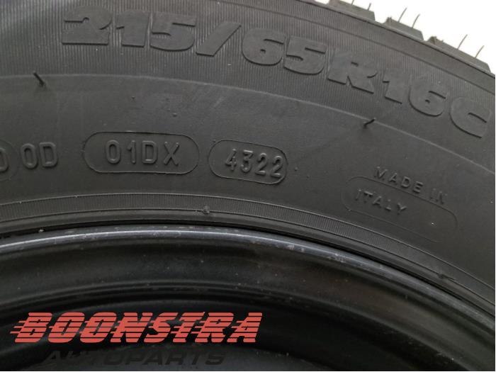 Obrecz + Opona z Renault Trafic (1FL/2FL/3FL/4FL) 2.0 dCi 16V 110 2023