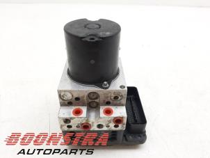 Begagnade ABS-pump BMW 5 serie (E60) 530d 24V Pris € 29,95 Marginaltabell erbjuds av Boonstra Autoparts