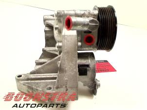 Gebruikte Pomp Servo Iveco New Daily VI 29L11,35S11 Prijs € 51,75 Margeregeling aangeboden door Boonstra Autoparts