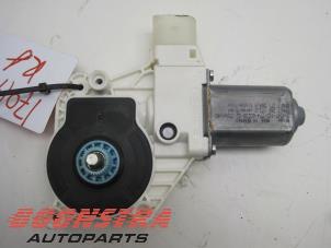 Begagnade Motor, dörrfönster BMW 5 serie (F10) 530d 24V Pris € 24,95 Marginaltabell erbjuds av Boonstra Autoparts