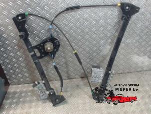 Gebruikte Ruitmechaniek 2Deurs rechts-voor Volkswagen Golf III Cabrio (1E) 1.8 Prijs € 36,75 Margeregeling aangeboden door Autosloperij Pieper BV