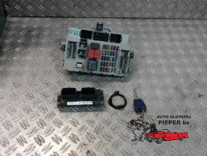 Begagnade Dator, motorstyrning Fiat Punto II (188) 1.2 60 S Pris € 131,25 Marginaltabell erbjuds av Autosloperij Pieper BV