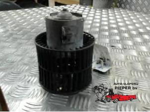 Begagnade Fläktmotor för uppvärmning och ventilation Opel Calibra 2.5 V6 24V Pris € 36,75 Marginaltabell erbjuds av Autosloperij Pieper BV