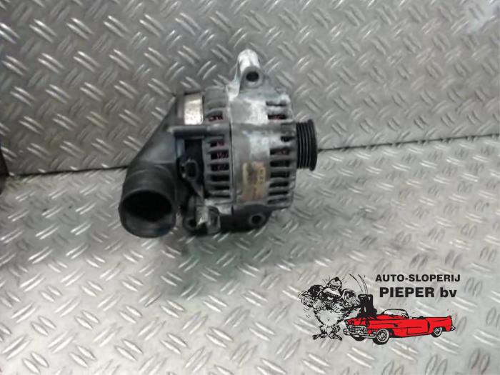 Dynamo från en Ford Mondeo III 2.0 TDCi 130 16V 2005