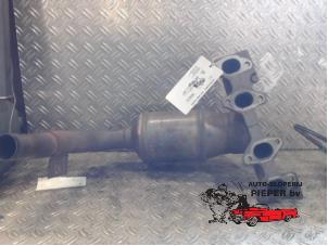 Gebruikte Uitlaatspruitstuk + katalysator Ford Ka II 1.2 Prijs € 157,50 Margeregeling aangeboden door Autosloperij Pieper BV