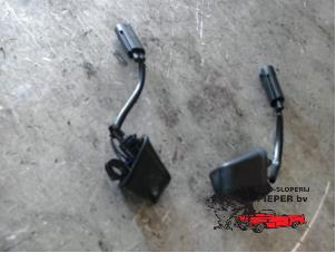 Begagnade Vindrutespolare BMW 3 serie (E90) 330Xd 24V Pris € 15,75 Marginaltabell erbjuds av Autosloperij Pieper BV