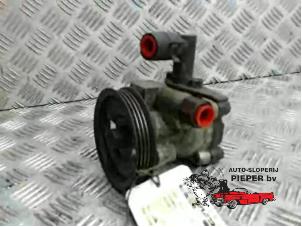 Gebruikte Pomp Servo Hyundai Accent 1.3i 12V Prijs € 36,75 Margeregeling aangeboden door Autosloperij Pieper BV