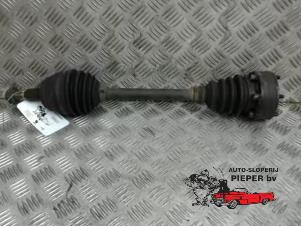 Gebruikte Homokineetas links-voor Skoda Octavia Combi (1U5) 1.9 TDi 110 Prijs € 36,75 Margeregeling aangeboden door Autosloperij Pieper BV