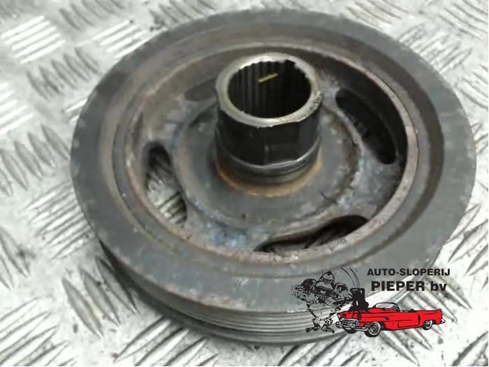 Remskiva, vevaxel från en Honda Civic (FK/FN) 1.8i VTEC 16V 2011