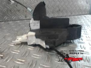 Gebruikte Deurslot Mechaniek 2Deurs rechts Citroen C4 Coupé (LA) 1.6 16V Prijs € 35,70 Margeregeling aangeboden door Autosloperij Pieper BV