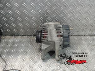 Gebruikte Dynamo Kia Sorento I (JC) 3.5 V6 24V Prijs op aanvraag aangeboden door Autosloperij Pieper BV