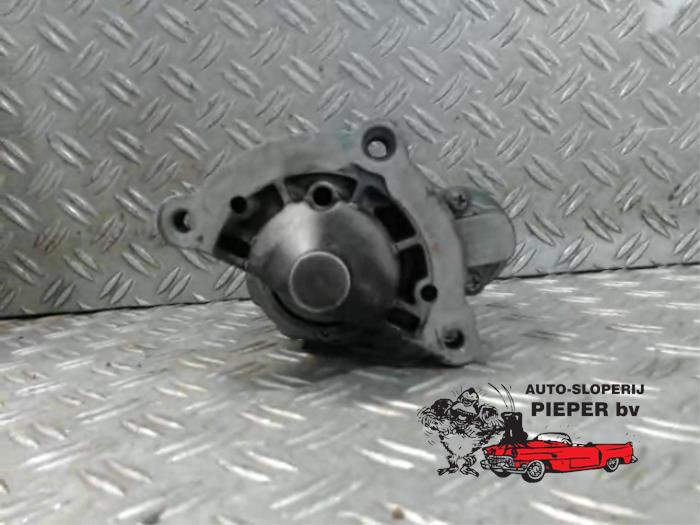 Startmotor van een Citroën C5 II Berline (RC) 2.0 16V 2005