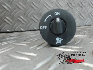 Begagnade Airbag-brytare Renault Scénic II (JM) 1.6 16V Pris på förfrågan erbjuds av Autosloperij Pieper BV