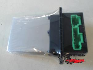 Nowe Opornik nagrzewnicy Renault Megane Cena € 42,00 Z VAT oferowane przez Autosloperij Pieper BV