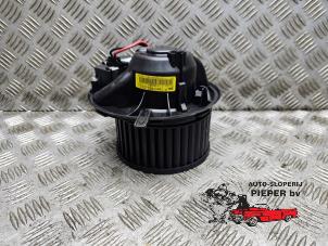 Begagnade Fläktmotor för uppvärmning och ventilation Audi A3 (8P1) 1.6 Pris € 52,50 Marginaltabell erbjuds av Autosloperij Pieper BV