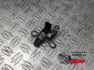 Begagnade Vevaxelsensor Ford Transit Custom 2.2 TDCi 16V Pris på förfrågan erbjuds av Autosloperij Pieper BV