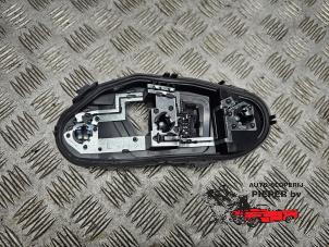 Gebruikte Fitting Achterlicht links Toyota Aygo (B10) 1.0 12V VVT-i Prijs op aanvraag aangeboden door Autosloperij Pieper BV