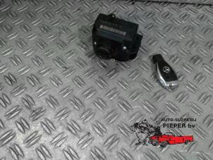 Begagnade Tändningslås + nyckel Mercedes C (W204) 2.2 C-220 CDI 16V Pris på förfrågan erbjuds av Autosloperij Pieper BV