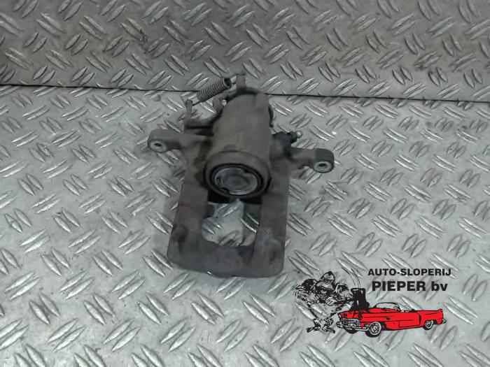 Remklauw (Tang) links-achter van een Opel Zafira Tourer (P12) 1.6 CDTI 16V ecoFLEX 136 2015