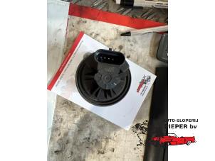 Begagnade EGR-ventil Opel Antara (LA6) 2.4 16V 4x4 Pris € 52,50 Marginaltabell erbjuds av Autosloperij Pieper BV