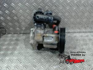 Używane Pompa wspomagania kierownicy BMW 1 serie (E87/87N) 116i 1.6 16V Cena na żądanie oferowane przez Autosloperij Pieper BV