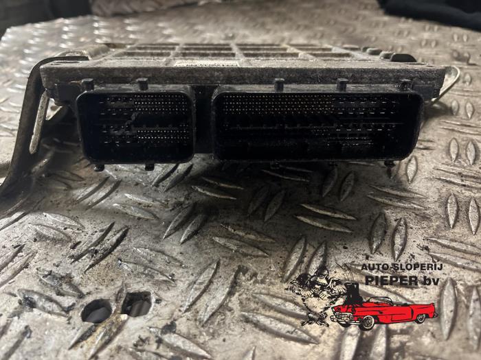 Dator, motorstyrning från en Toyota Yaris II (P9) 1.33 16V Dual VVT-I 2009