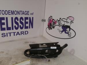 Begagnade Bensinpump Volkswagen Passat (3C2) 2.0 TDI 16V 140 Pris på förfrågan erbjuds av Zelissen V.O.F. autodemontage