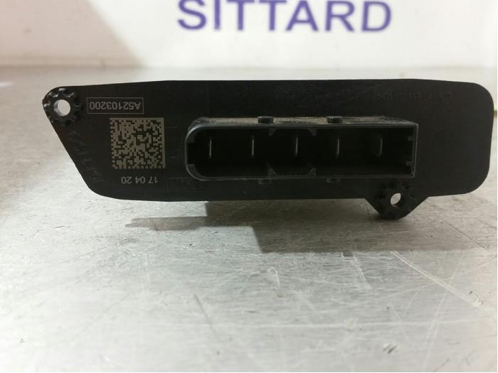 Värmeelement från en Vauxhall Movano Combi 2.3 BiTurbo 16V FWD 2017