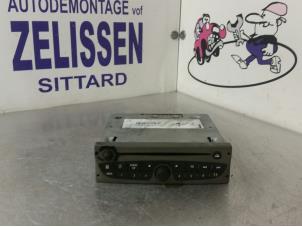 Gebruikte Radio CD Speler Renault Kangoo/Grand Kangoo (KW) 1.5 dCi 85 Prijs € 105,00 Margeregeling aangeboden door Zelissen V.O.F. autodemontage