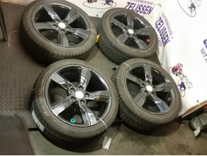 Begagnade Sporthjulsuppsättning + vinterdäck Hyundai Veloster Pris € 414,75 Marginaltabell erbjuds av Zelissen V.O.F. autodemontage