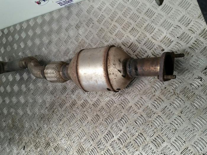 Katalytisk avgasrenare från en Mitsubishi Carisma 2001